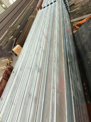 Hava koşullarına dayanıklı metal Galvanizli I kiriş duvar tutucu yatak direkleri