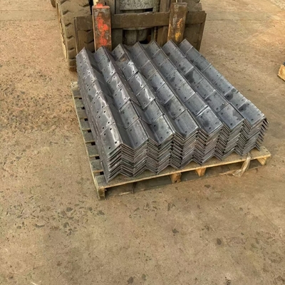 Kısa versiyonu Özellikle delikli galvanize açılı çelik