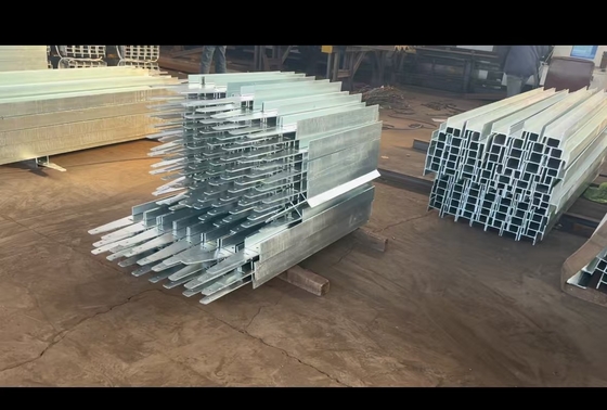 Saldırmalı bağlantı tipi ve galvanizli bitirme ile destek duvarı desteklenir galvanizli yatak direkleri