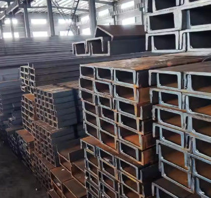 Tam yapımı galvanizli C profilli çelik yük taşıma kapasitesinde mükemmeldir Depo inşaatına uygulanabilir