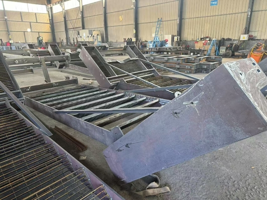 Endüstriyel Kalite Çelik Dış Merdivenler İnşaat Alanları için Güçlü Dayanıklı Korozyona Dirençli Fabrika Ambarlar için Mükemmel Çözüm