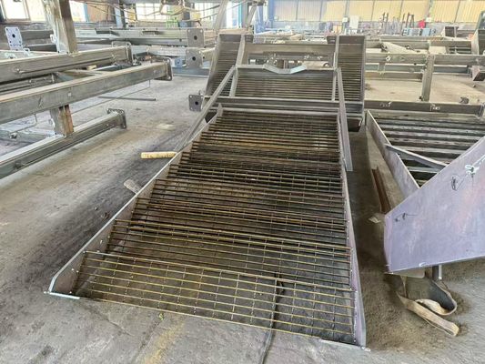 Esnek Kaymaz Dayanıklı Korozyona Dirençli Çelik Dış Merdiven Fabrika Özel Üretim